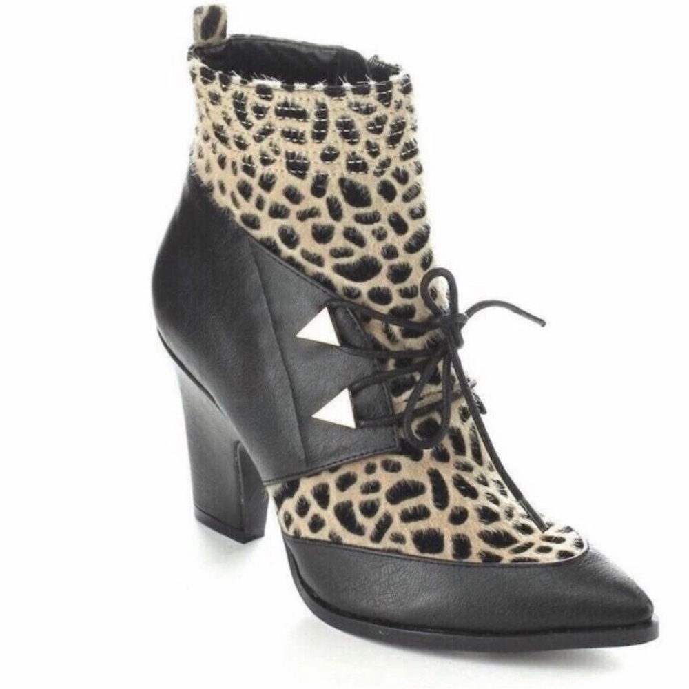 New - Women’s Fur Leopard Boot